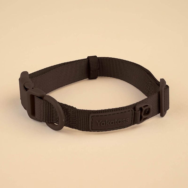 Yakatass brunt halsbånd
